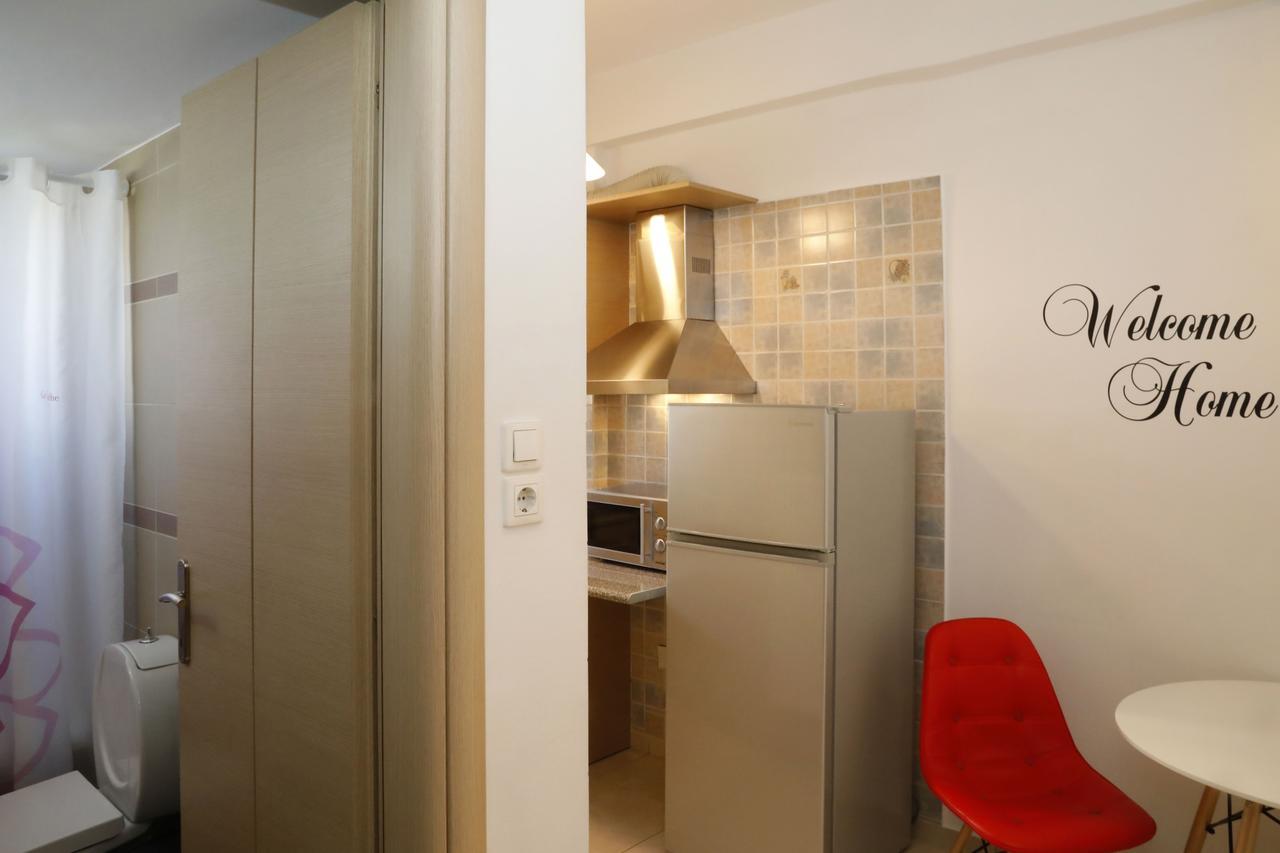 Metaxourghio Boutique Apartment Athen Eksteriør billede
