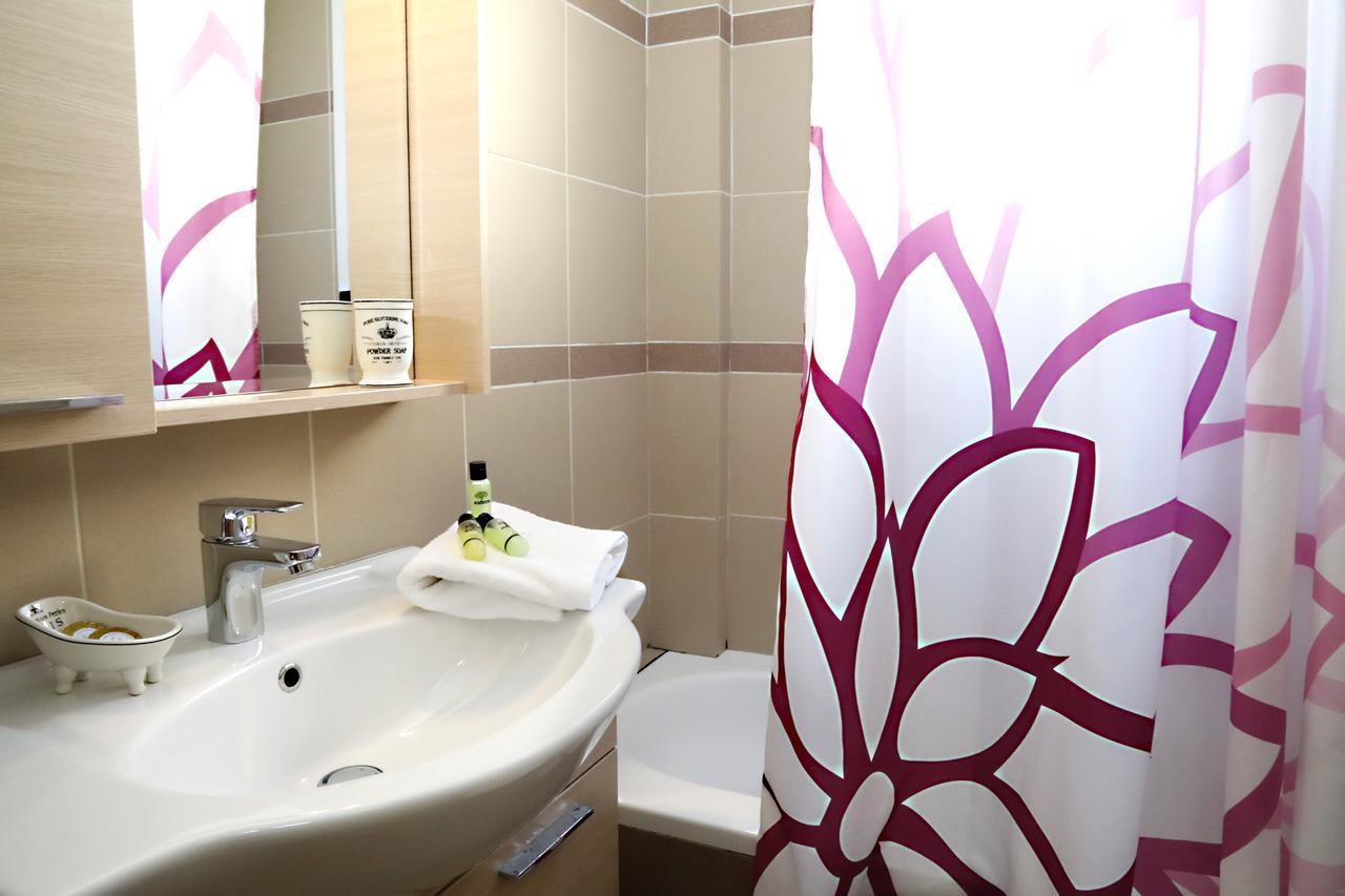Metaxourghio Boutique Apartment Athen Eksteriør billede